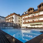 Hotel Upside Down Town Neue Post 4*