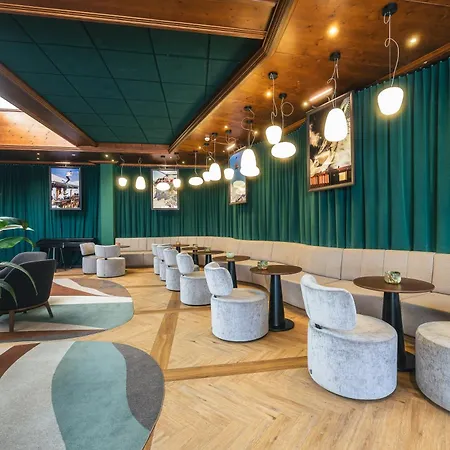 纽波斯特酒店
