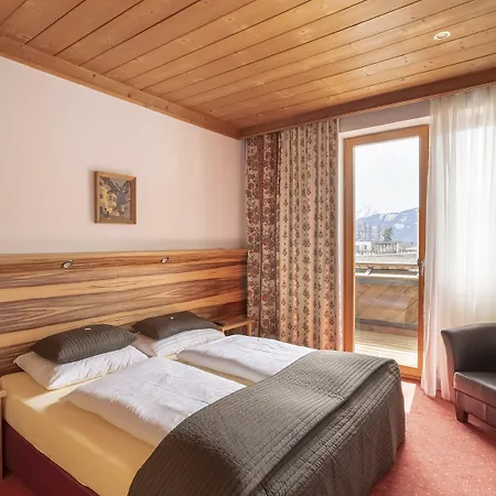 Upside Down Town Neue Post Hotel 4*