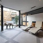Ξενοδοχείο Upside Down Town Neue Post 4*