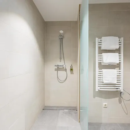 Hotel Upside Down Town Neue Post 4*