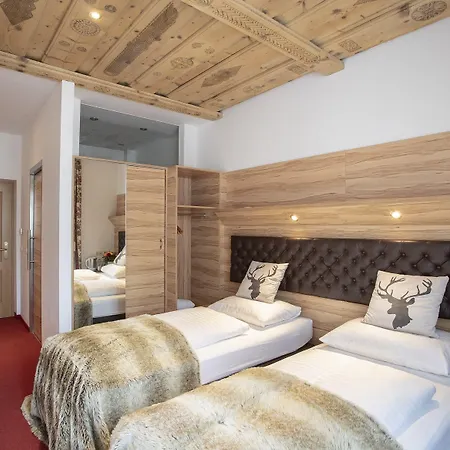 Upside Down Town Neue Post Hotel 4*