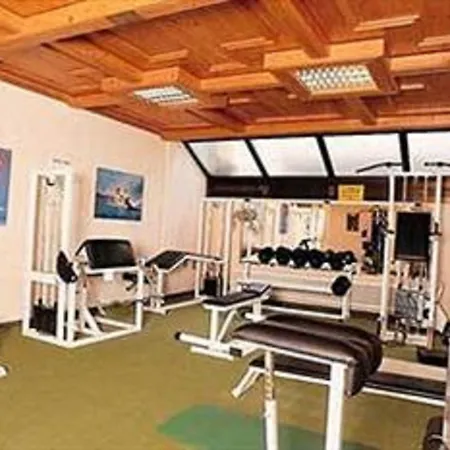 Hotel Upside Down Town Neue Post Zell am See