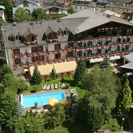 Otel Upside Down Town Neue Post Zell am See