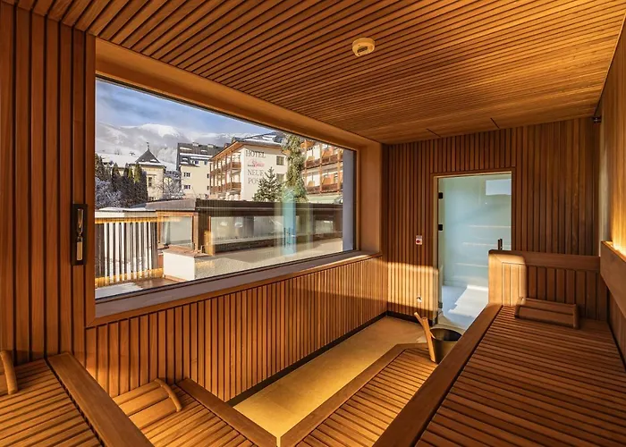 Hotell Upside Down Town Neue Post Zell am See