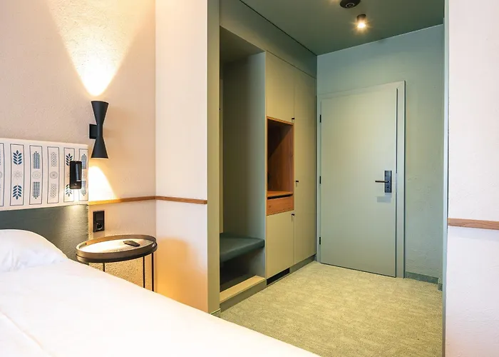 Upside Down Town Neue Post Hotell