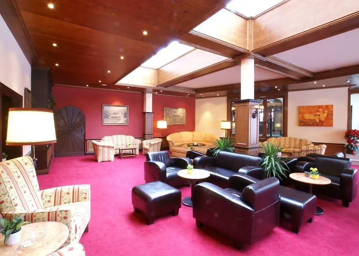 Upside Down Town Neue Post Hotell Zell am See