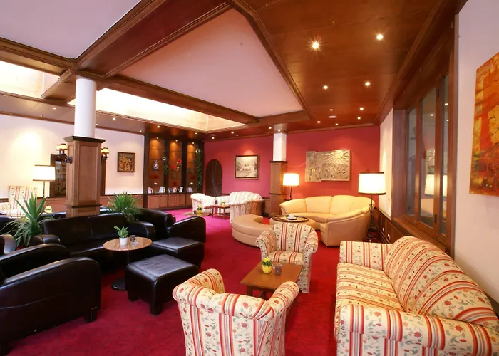 Upside Down Town Neue Post 4* Zell am See