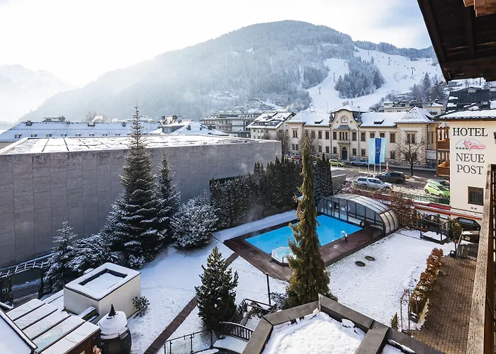 Hotell Upside Down Town Neue Post 4*