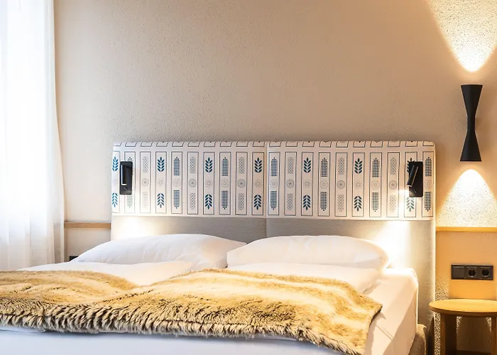 ホテル Upside Down Town Neue Post