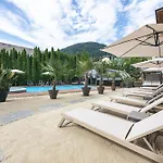 Upside Down Town Neue Post 4* Zell am See
