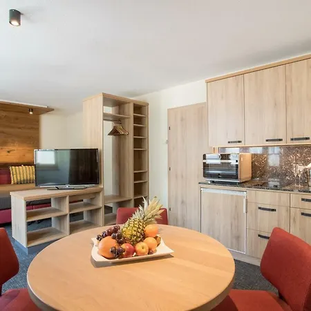 Upside Down Town Hotel-neue Post Hotel 4*