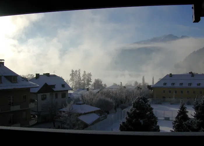 Hotel Upside Down Town Neue Post Zell am See